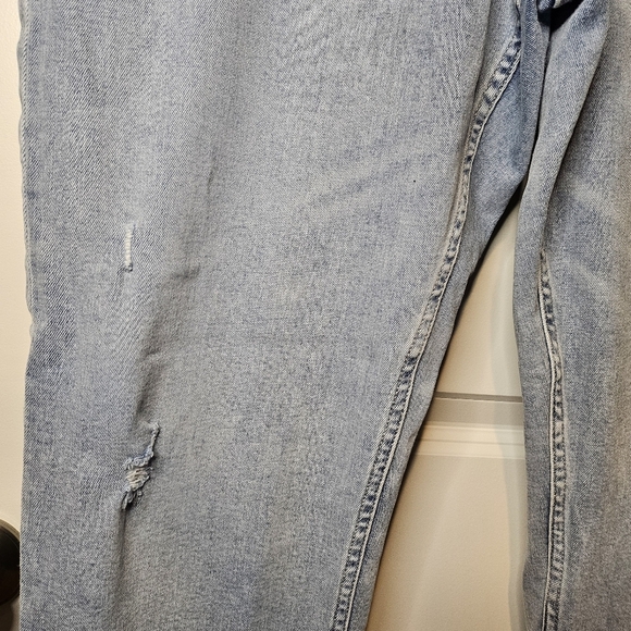 GAP Women's Denim Light Wash Distressed Cotton Spandex Blue Jeans SZ 20/35 Tall - Picture 6 of 10